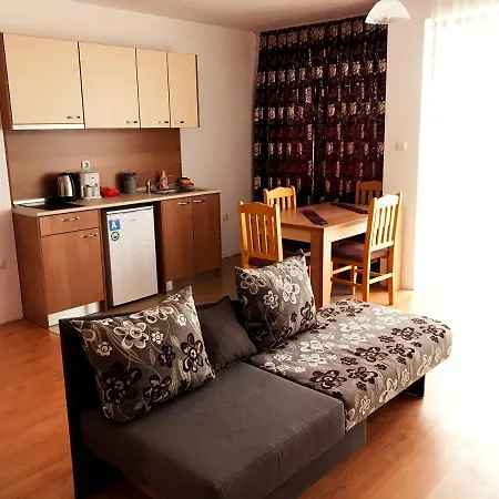 Отель Private Studio In Gardenia Hills Солнечный берег