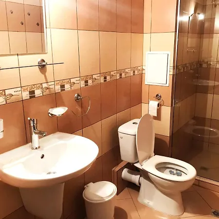 Private Studio In Gardenia Hills *